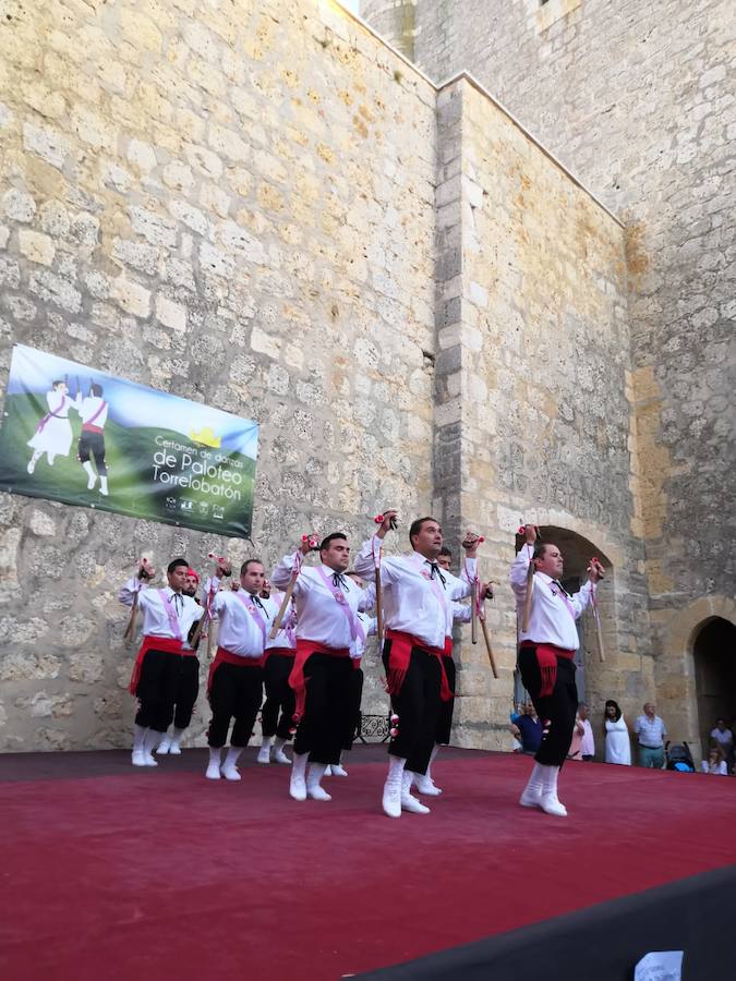 Fotos: XII Certamen de paloteo en Torrelobatón