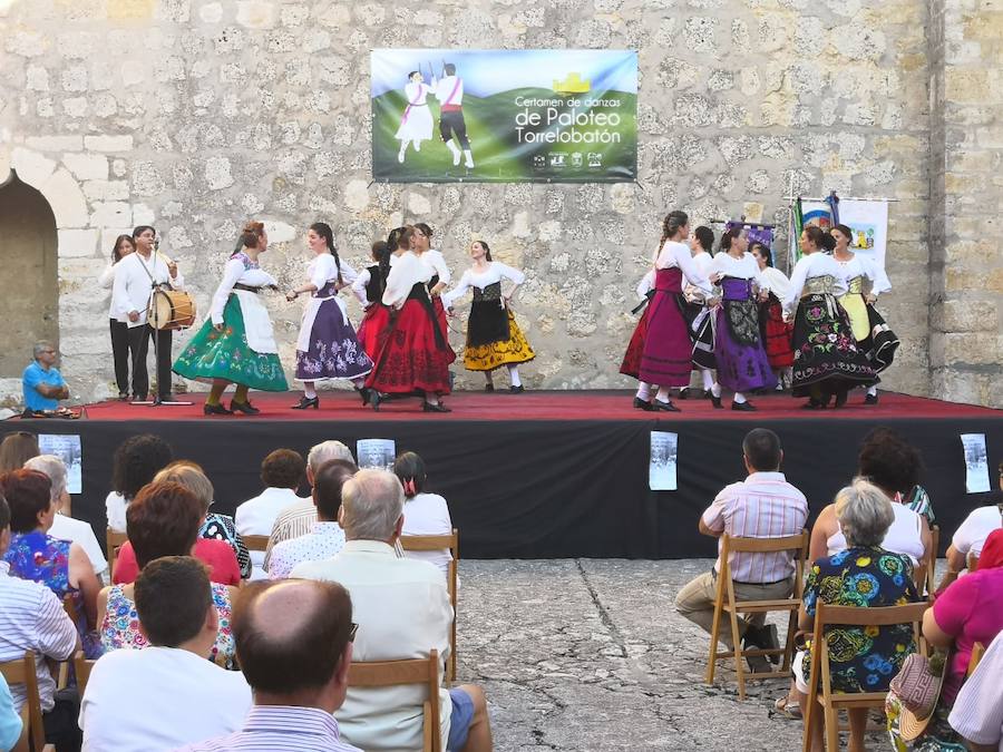 Fotos: XII Certamen de paloteo en Torrelobatón