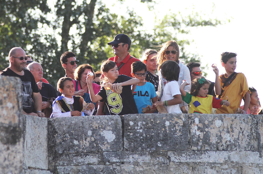 Fotos: Batalla nabal en Monzón de Campos