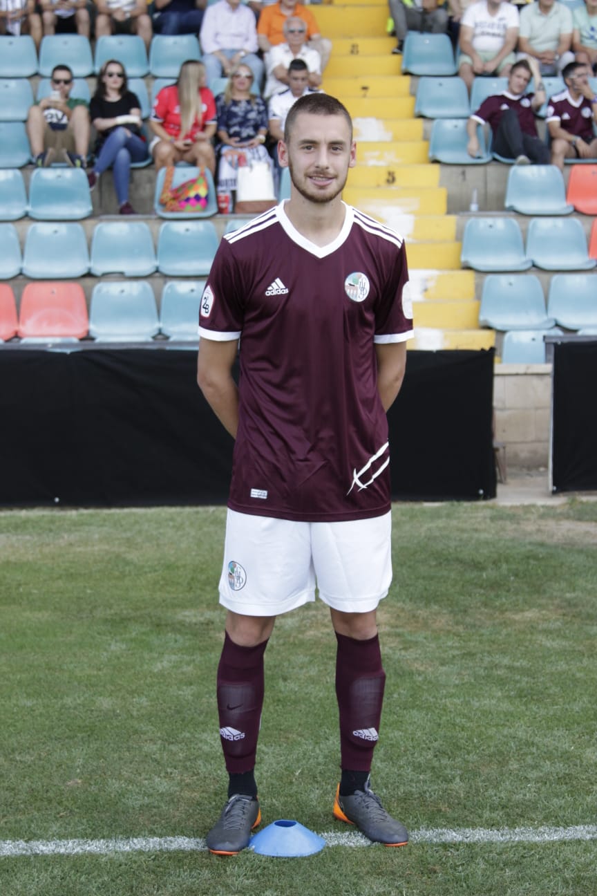 Fotos: Presentación del CF Salmantino ante el Villanovense