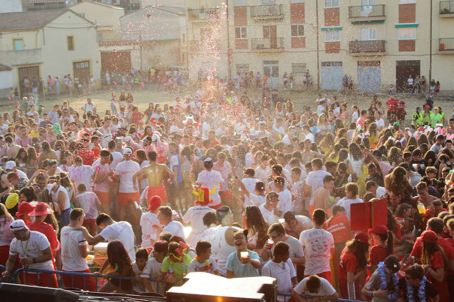 Fotos: Superchupinazo de Alba de Tormes