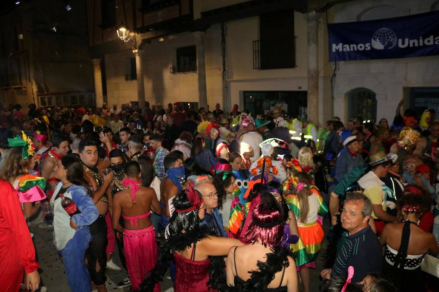 Fotos: Fiesta de Fin de Año en Baltanas