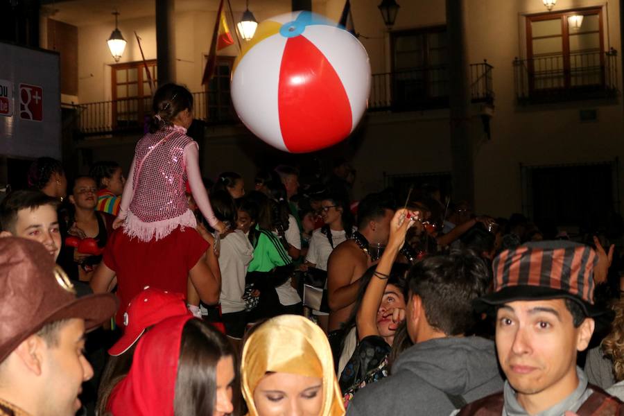 Fotos: Fiesta de Fin de Año en Baltanas