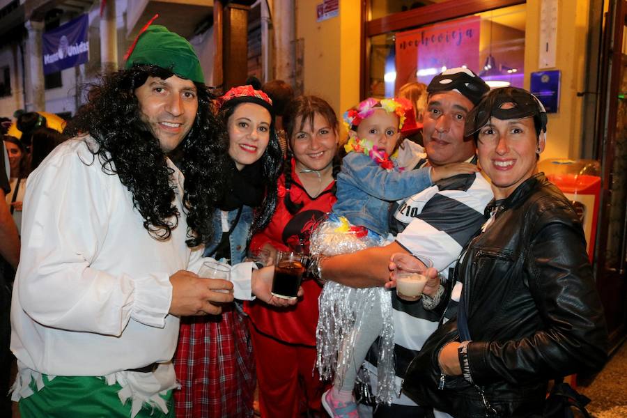 Fotos: Fiesta de Fin de Año en Baltanas