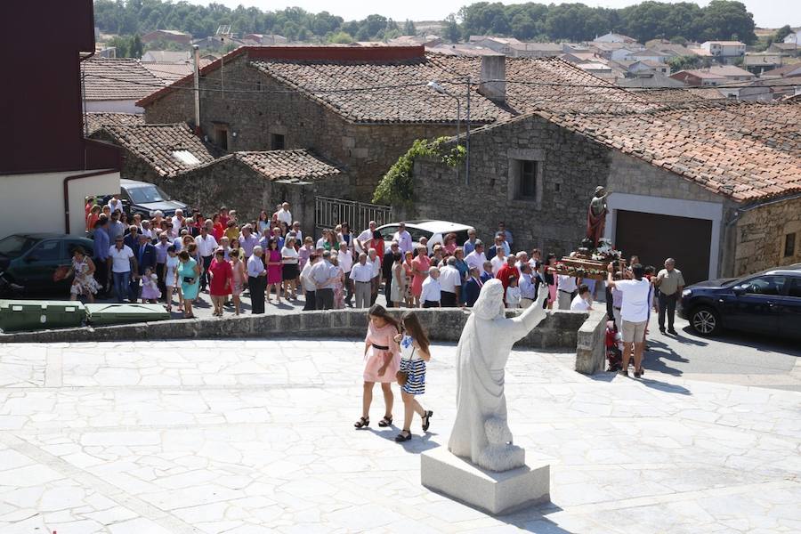 El municipio salmantino clausuró los actos en honor al patrón con una comida popular, un cuentacuentos infantil y una animada verbena