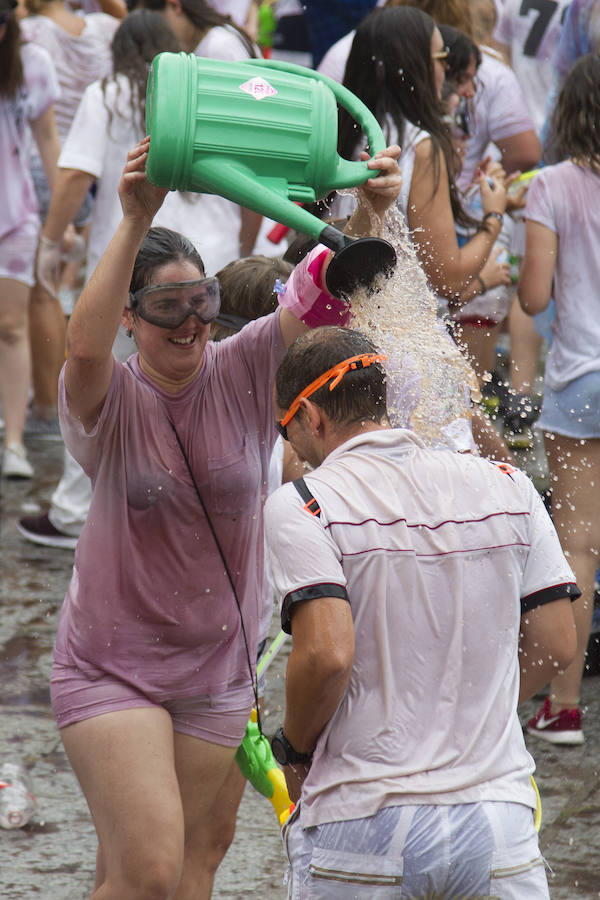 Fotos: Celebración de la guerra con vino en Toro