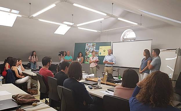 Alumnos de uno de los cursos promovidos por la Diputación de Palencia. 