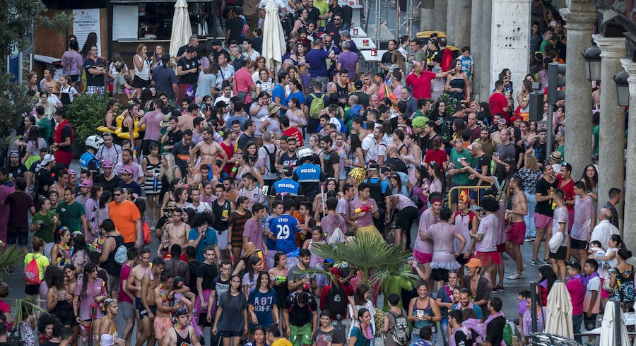 Fotos: Desfile de peñas en las fiestas de Valladolid 2018