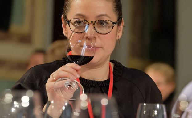 Almudena Alberca, durante una cata.