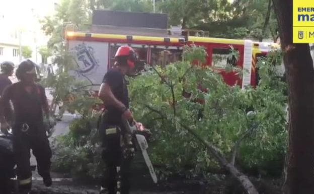 Un conductor bebido causa tres heridos tras arrasar una terraza en Madrid