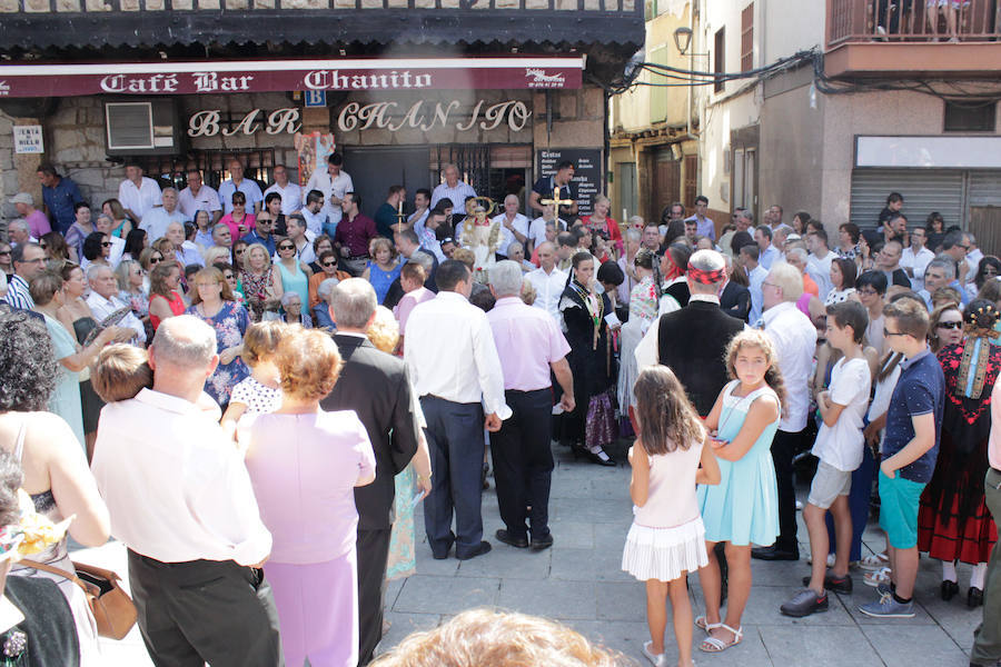 Fotos: Las cintas y el paleo animan Sotoserrano