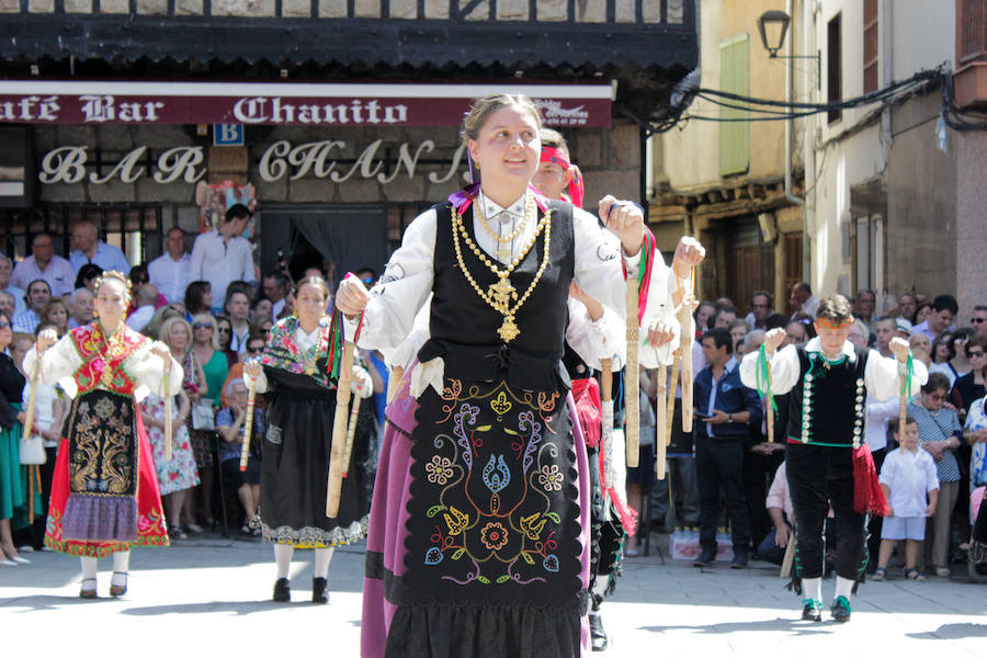 Fotos: Las cintas y el paleo animan Sotoserrano