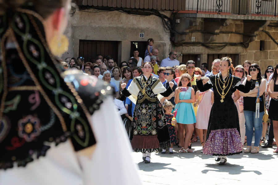 Fotos: Las cintas y el paleo animan Sotoserrano
