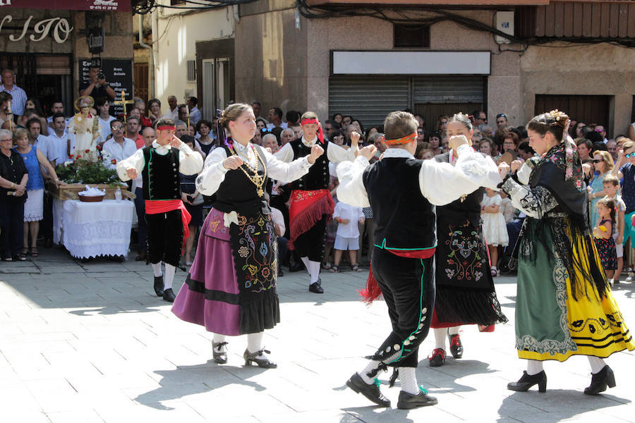 Fotos: Las cintas y el paleo animan Sotoserrano