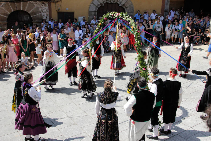 Fotos: Las cintas y el paleo animan Sotoserrano