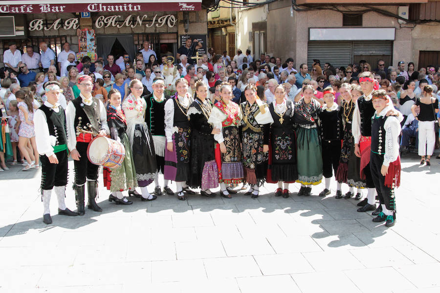Fotos: Las cintas y el paleo animan Sotoserrano