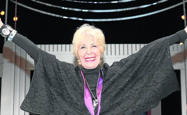 Concha Velasco, tras recibir este año la Medalla de Oro de la Ciudad de Valladolid en el Teatro Calderón. 