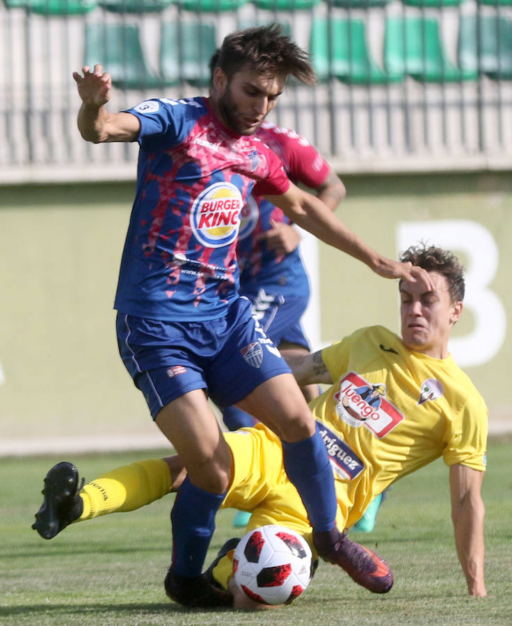 Fotos: Victoria de la Gimnástica Segoviana ante La Bañeza 3-0