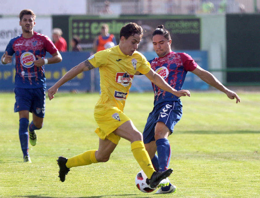 Fotos: Victoria de la Gimnástica Segoviana ante La Bañeza 3-0