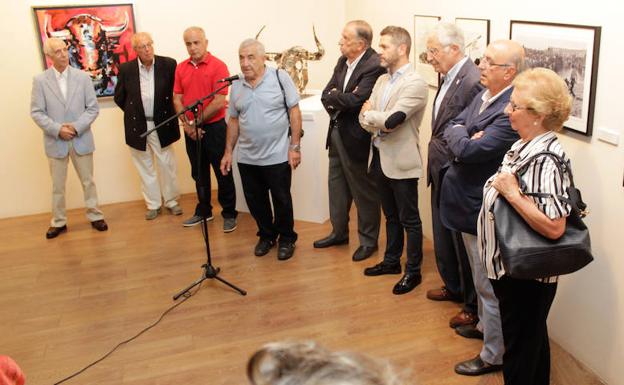 La magia del toreo inunda el Casino a las puertas de las Ferias y Fiestas de la ciudad