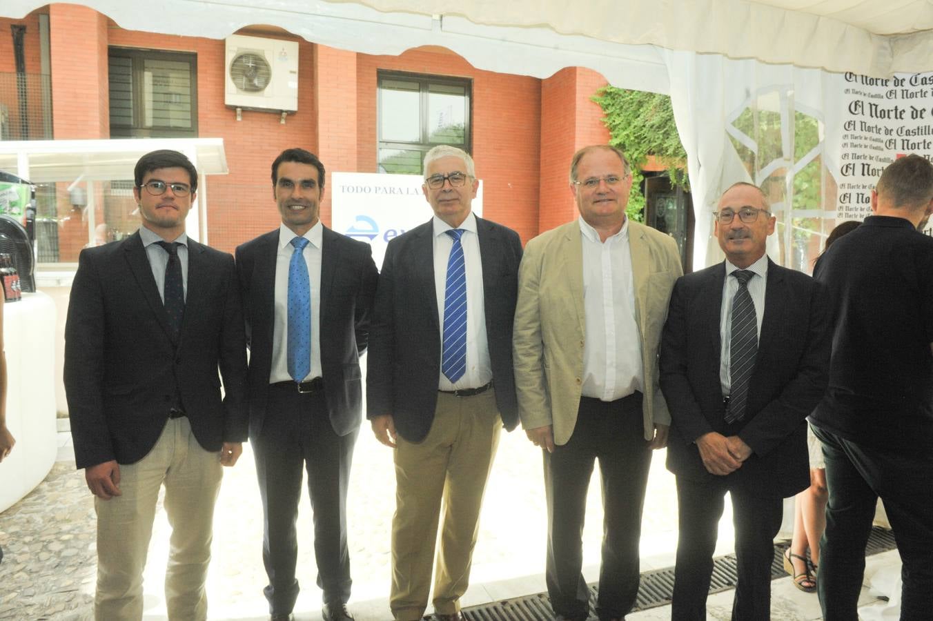 El equipo del despacho de Vidau Abogados. Carlos Aguilera, Luis Gervas, José Vidau, Carlos Martín y Lino Fernández.