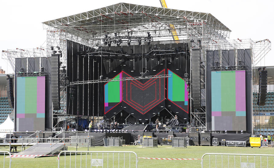 Fotos: Colas antes del concierto de Maluma