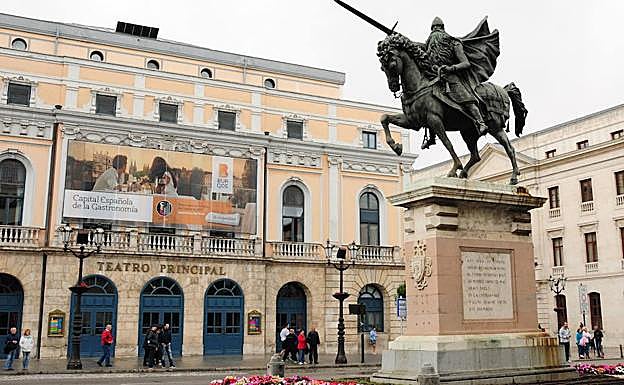 Fachada del Teatro Principal de Burgos, que fue Capital Española de la Gastronomía en 2013. 