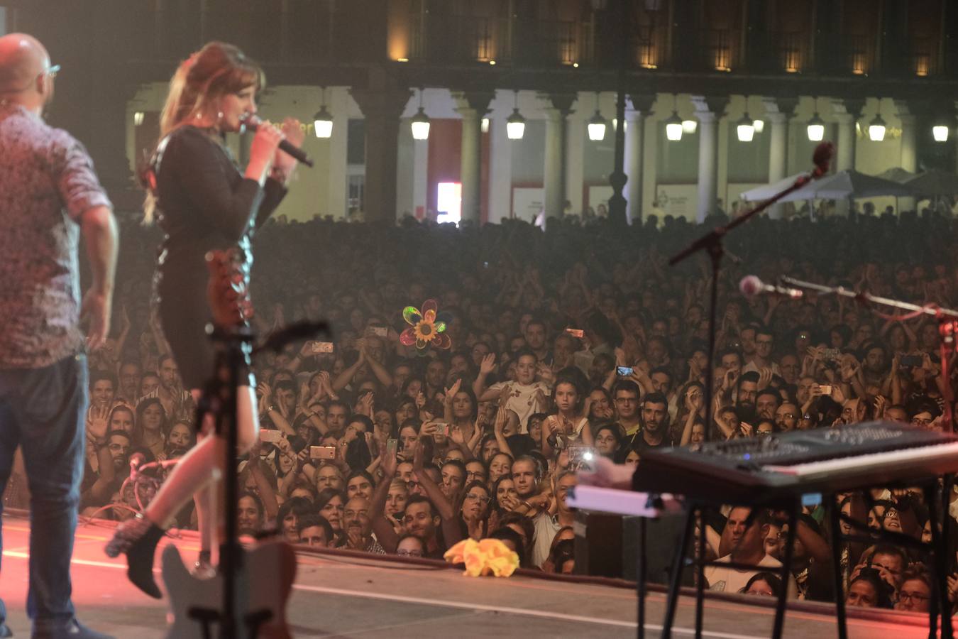 Fotos: Concierto de Rozalén en la Plaza Mayor de Valladolid