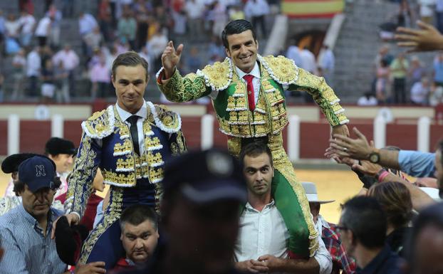 Juan Bautista y Emilio de Justo salen a hombros en la plaza de toros de Valladolid.