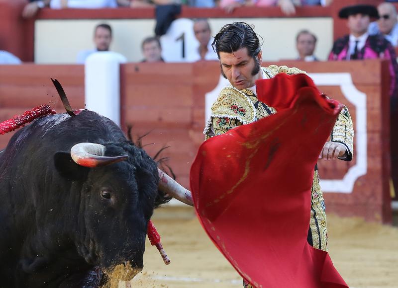 Tercer festejo taurino con motivo de la Feria y Fiestas de la Virgen de San Lorenzo 2018