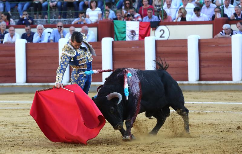 Tercer festejo taurino con motivo de la Feria y Fiestas de la Virgen de San Lorenzo 2018