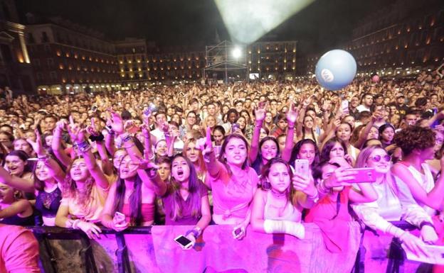 Público asistente al concierto de C. Tangana en Valladolid. 