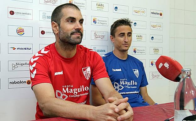 Ramsés (izquierda) y Asier Arranz, durante la rueda de prensa.