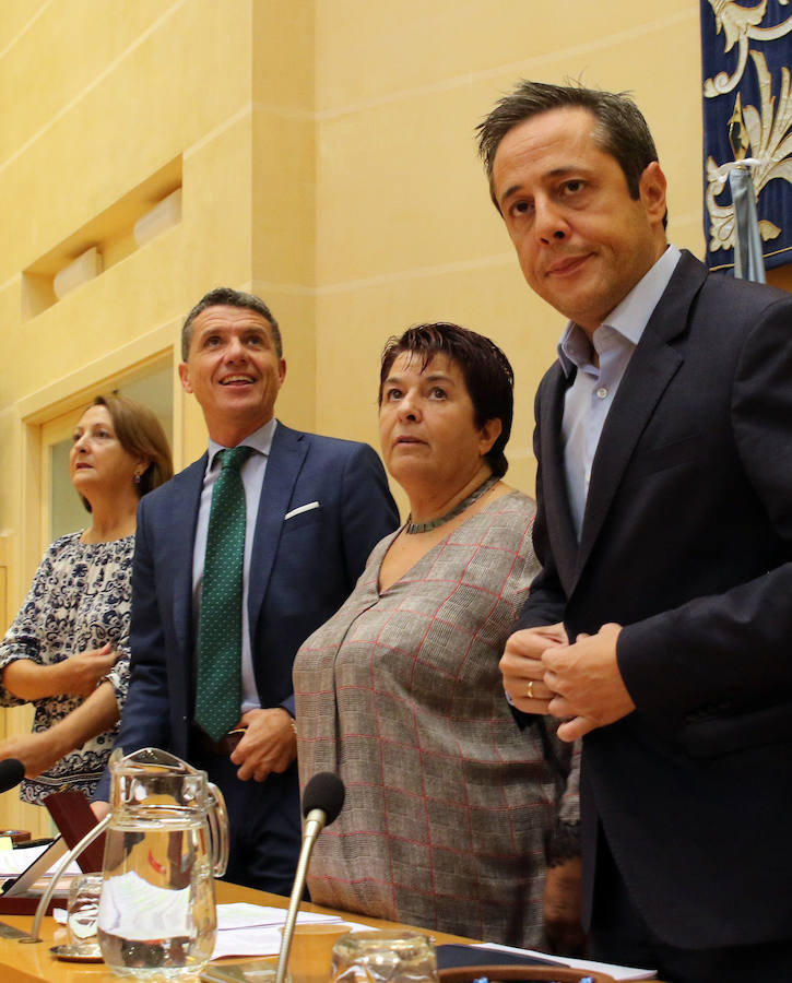 Fotos: Pleno del Ayuntamiento de Segovia