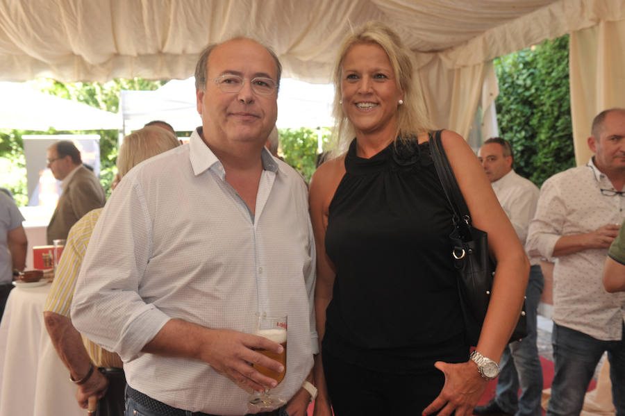 Roberto Bañuelos (Lexus Valladolid) y Asun González (Euroservicios).