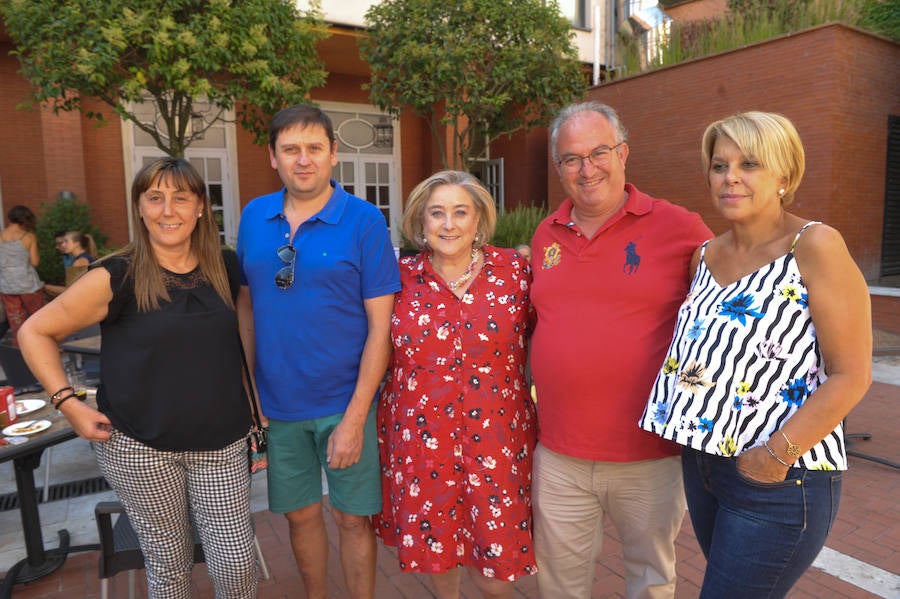 Paloma Rodríguez (El Norte), Matías Rodríguez (Carpintería Matías Rodríguez), Maite Agudín, Valentín Maeso y Sela Cuadrado, profesora de las Huelgas Reales.