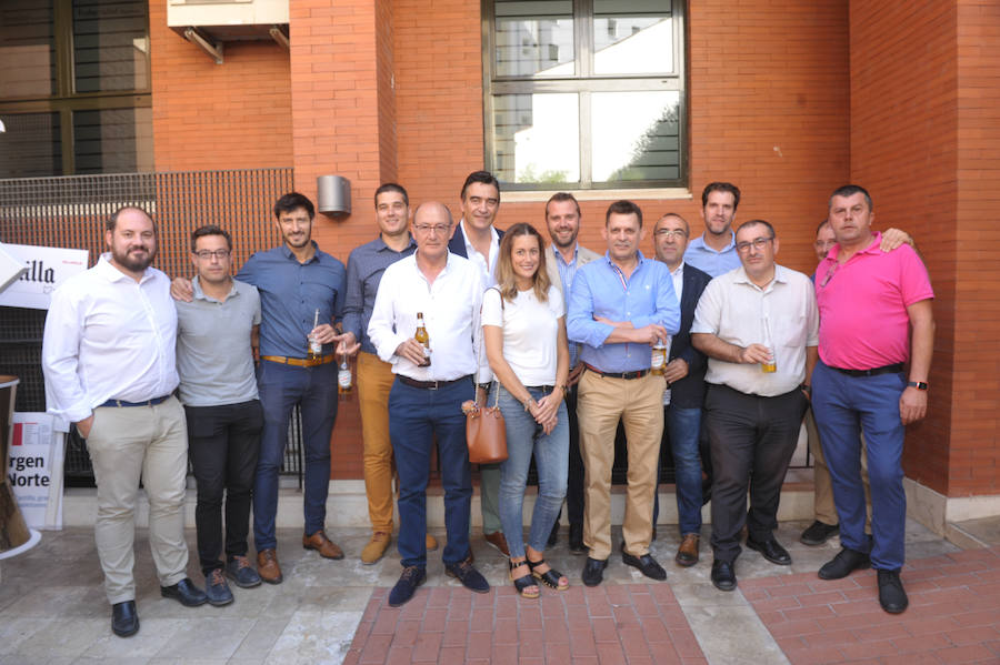 De Discalesa ySan Miguel, Miguel Herrero, Óscar Pablos, David Rodríguez, Álvaro Barón, Alberto Fernández, Ricardo Fernández, Rebeca Pérez, Hugo San José, Juan Carlos García, Manuel Bayón, Carlos Volpini, César Rico, Carlos Marcos y Javier Toribio.