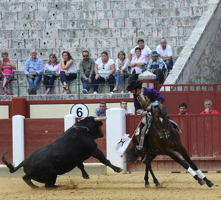 Fotos: Corrida de rejones en las fiestas de la Virgen de San Lorenzo 2018