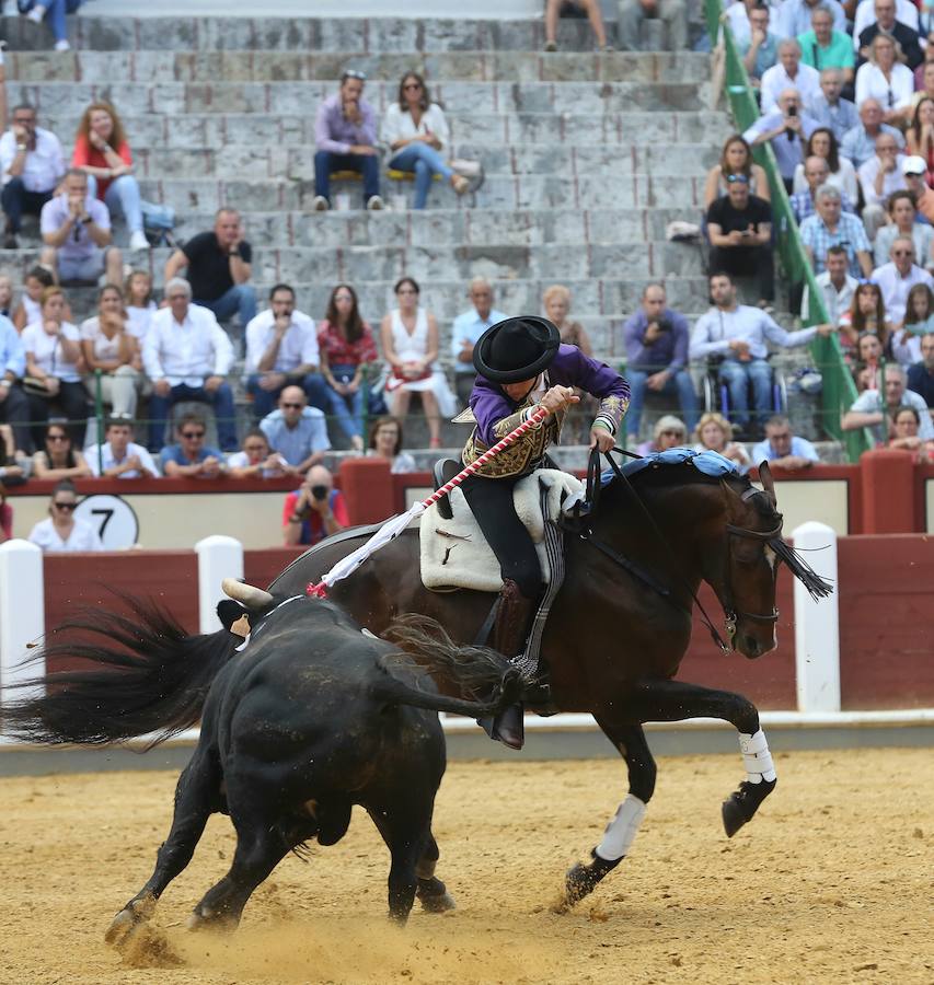 Fotos: Corrida de rejones en las fiestas de la Virgen de San Lorenzo 2018