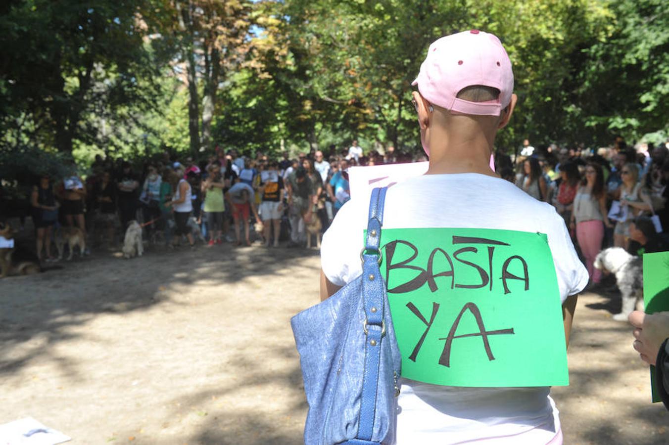 Fotos: Concentración en Las Moreras para despedir a cooper