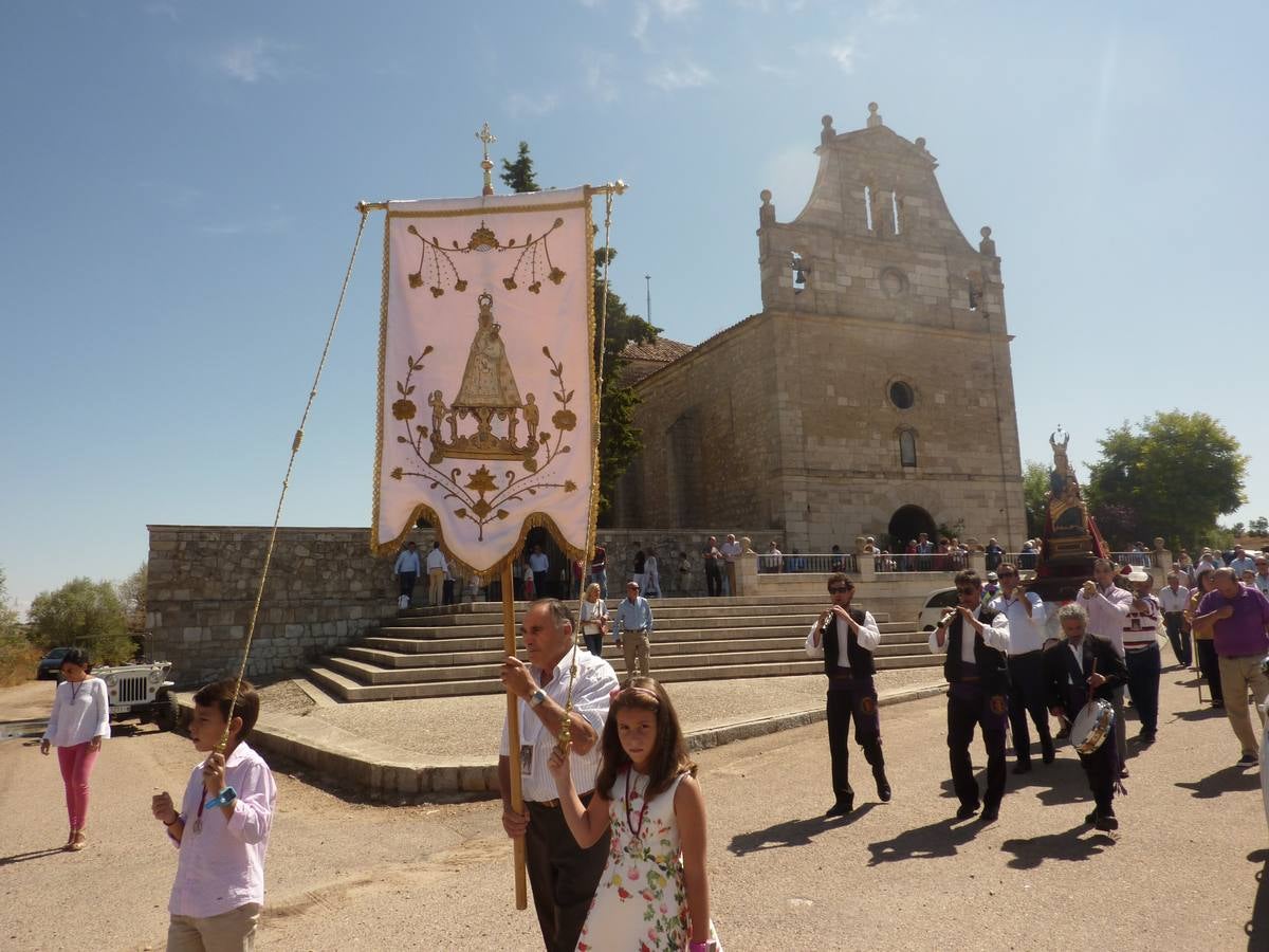 Fotos: Procesión de Mucientes a su Virgen de la Vega