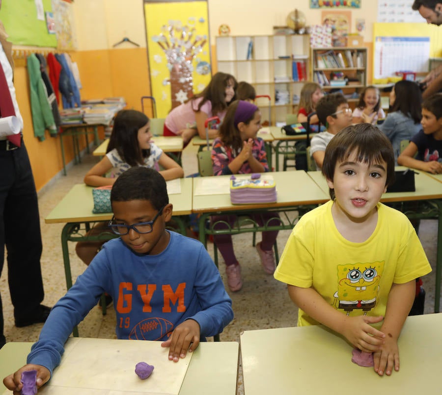 Fotos: Inicio del curso escolar en el colegio Ramón Carande de Palencia