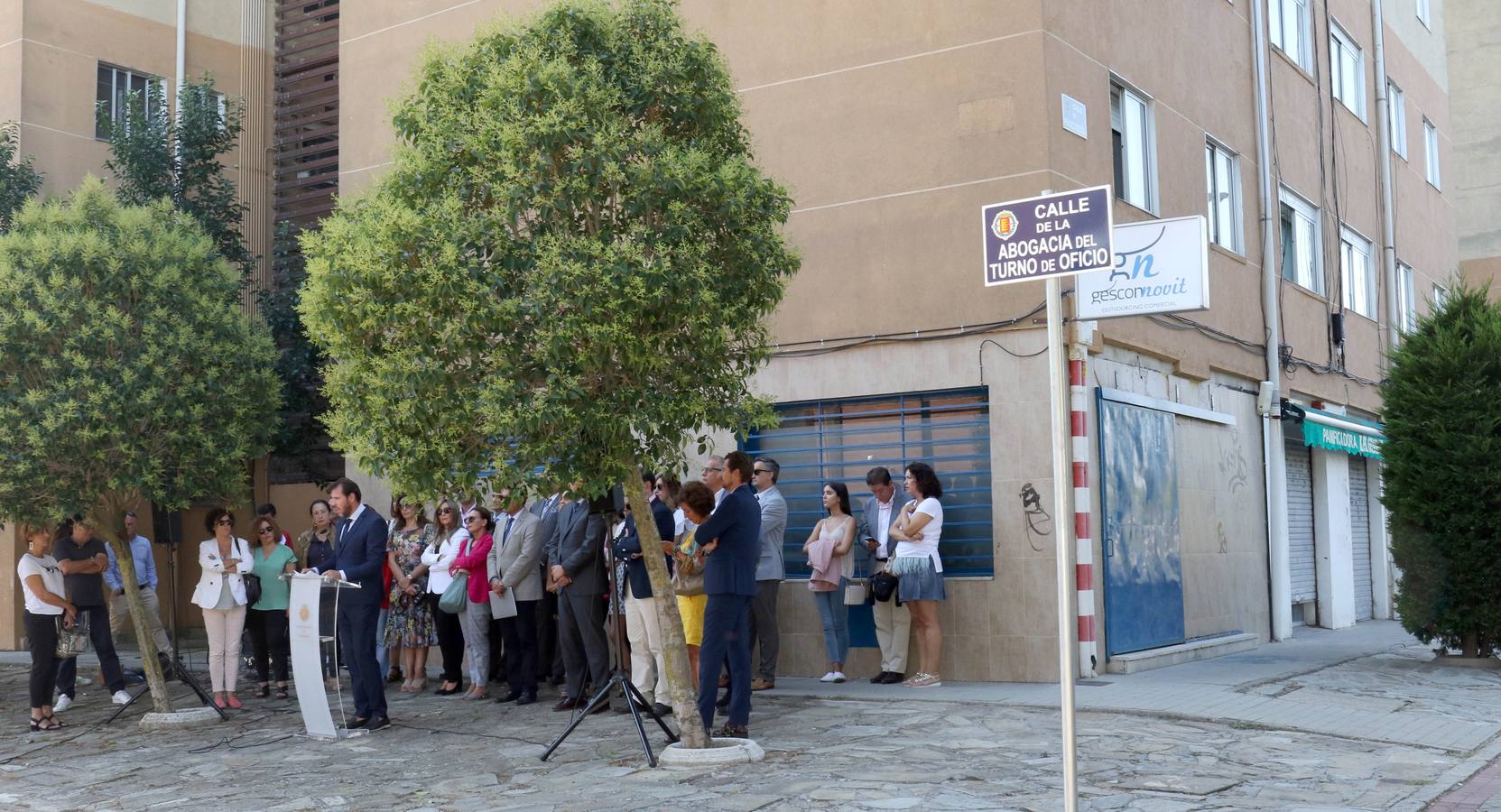 Nombre que recibirá la antigua calle de Isidro Rodríguez Zarraín y que sirve de homenaje para «dignificar» el «trabajo esencial» que realizan estos profesionales