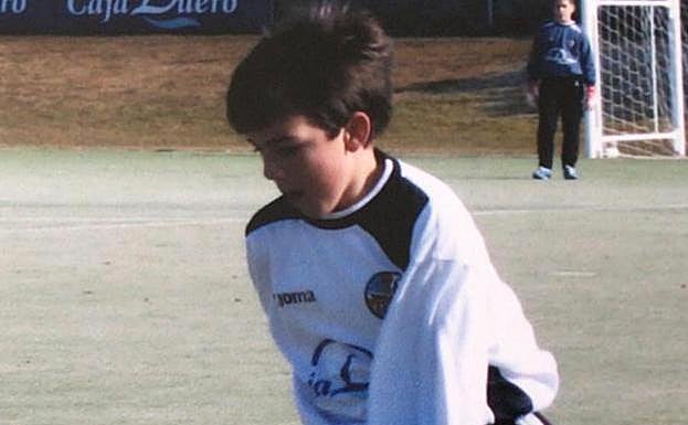 Alberto Miñambres, en su etapa en la cantera de la UD Salamanca. 