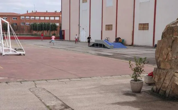 Pista de skate instalada en Aguilar de Campoo en el polideportivo