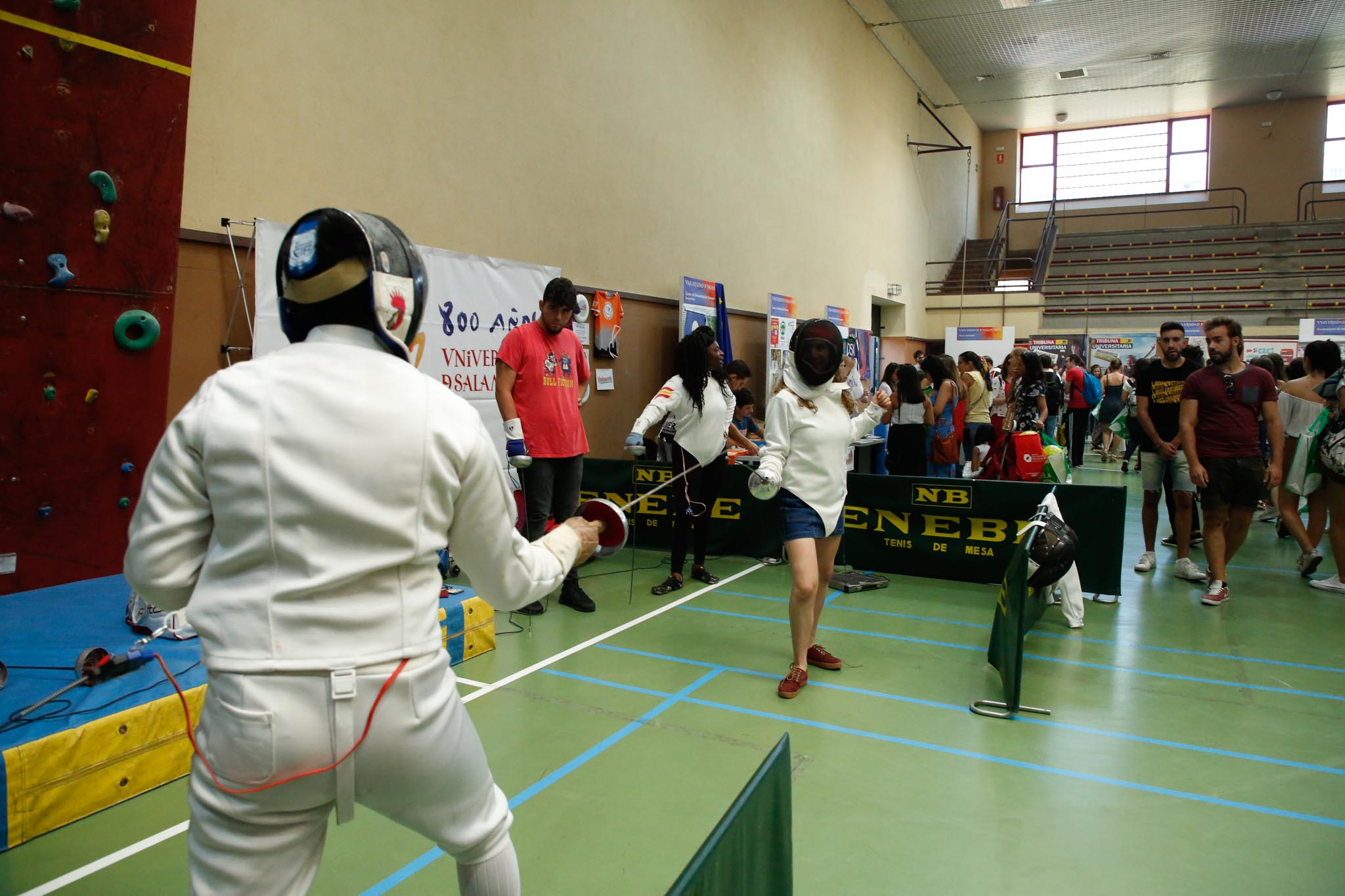 El pabellón deportivo del Campus Unamuno y sus alrededores reunió desde las 12 a las 18 h., a estudiantes de Grado, Máster y Doctorado con representantes de los principales Servicios y Unidades de la Universidad de Salamanca