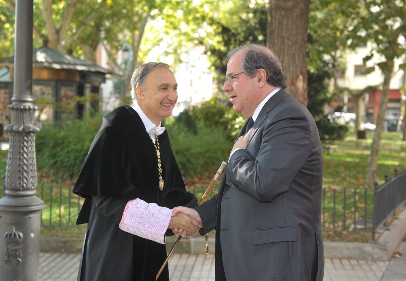 En su discurso, el rector Antonio Largo ha destacado el esfuerzo realizado por la universidad vallisoletana en materia de transparencia