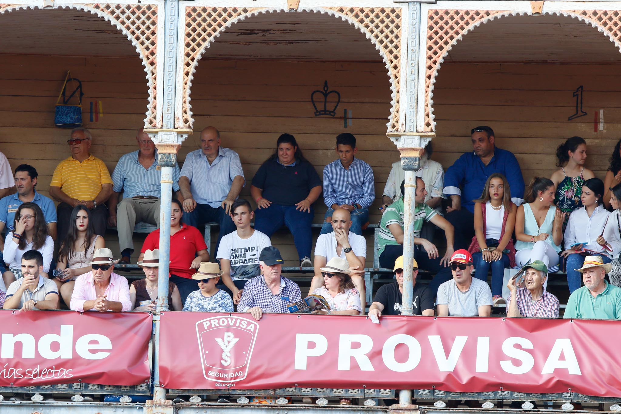 Máximos honores para el bravo, bello y distinguido toro de Montalvo que partió plaza