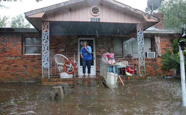 Vivienda inundada en Lumberton, Carolina del Norte.