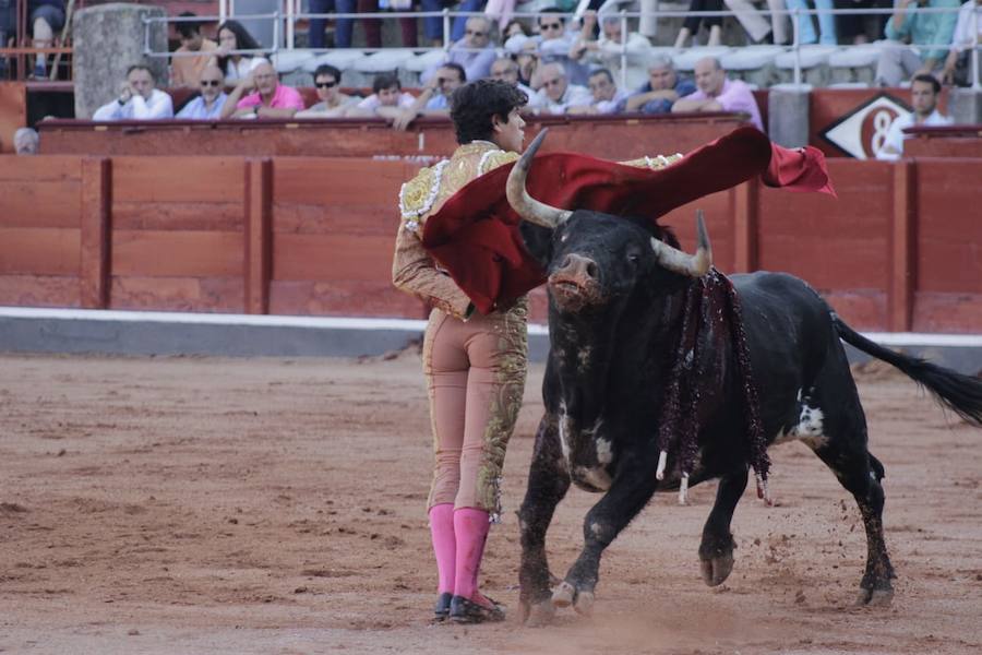 Fotos: López Chaves triunfa en La Glorieta ante Padilla y Joselito Adame